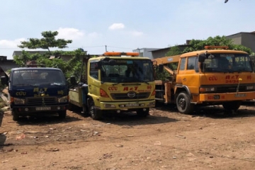 Xe cẩu thùng chở hàng 40 đến 50 tấn